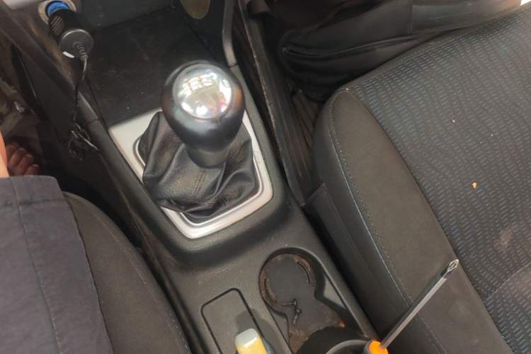 Used CHANGAN KAICHENG Ounuo S 2017 1.5L Base Version Gear Lever