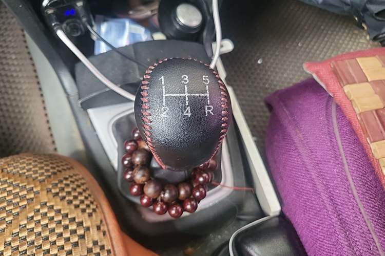 Used CHANGAN KAICHENG Ounuo S 2017 1.5L Base Version Gear Lever