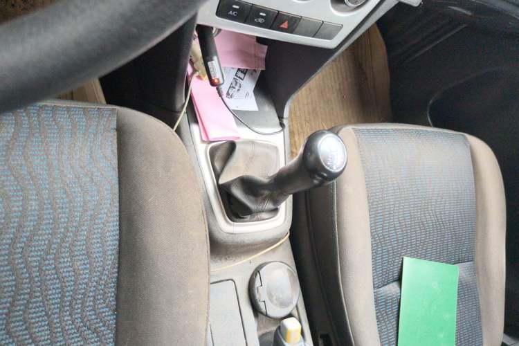 Used CHANGAN KAICHENG Ounuo S 2017 1.5L Jinouno Base Model Gear Lever