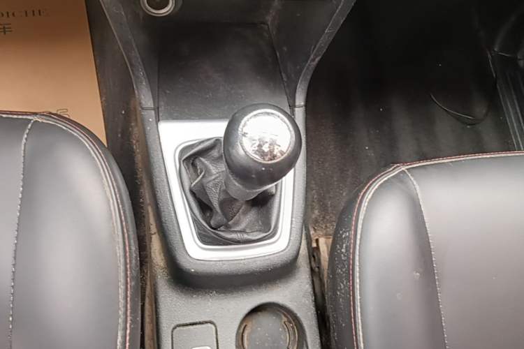 Used CHANGAN KAICHENG Ounuo S 2017 1.5L Base Version Gear Lever