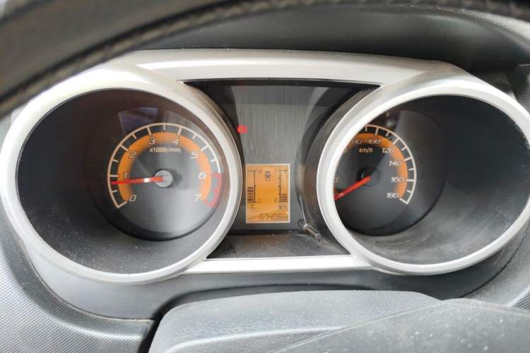 Used CHANGAN KAICHENG Ounuo S 2017 1.5L Base Version Instrument Cluster