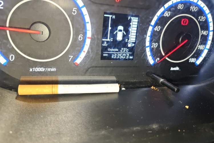 Used CHANGAN KAICHENG Ounuo S 2017 1.5L Base Version Odometer Close Up