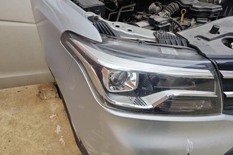 Used CHANGAN KAICHENG Ounuo S 2017 1.5L Ouno S Value Edition EA15-AB Right Front Headlight