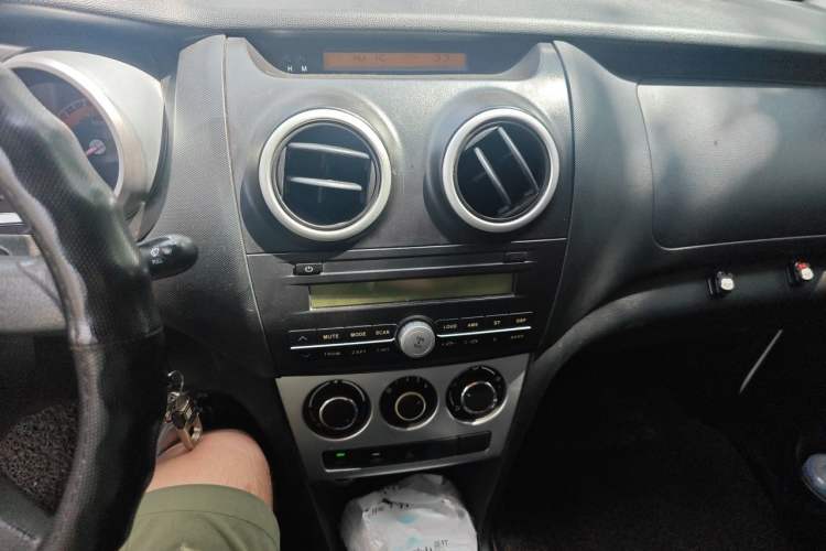Used CHANGAN KAICHENG Ounuo S 2017 1.5L Jinouno Base Model Audio And AC Panel