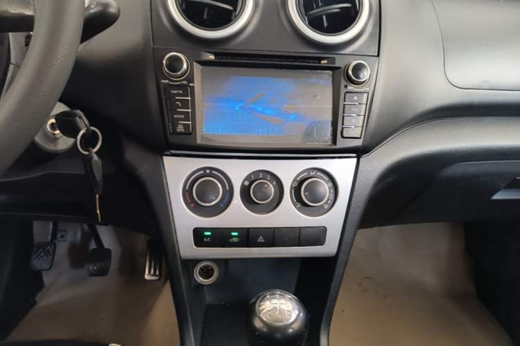 Used CHANGAN KAICHENG Ounuo S 2017 1.5L Jinouno Base Model Audio And AC Panel