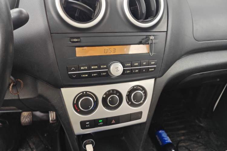 Used CHANGAN KAICHENG Ounuo S 2017 1.5L Jinouno Base Model Audio And AC Panel