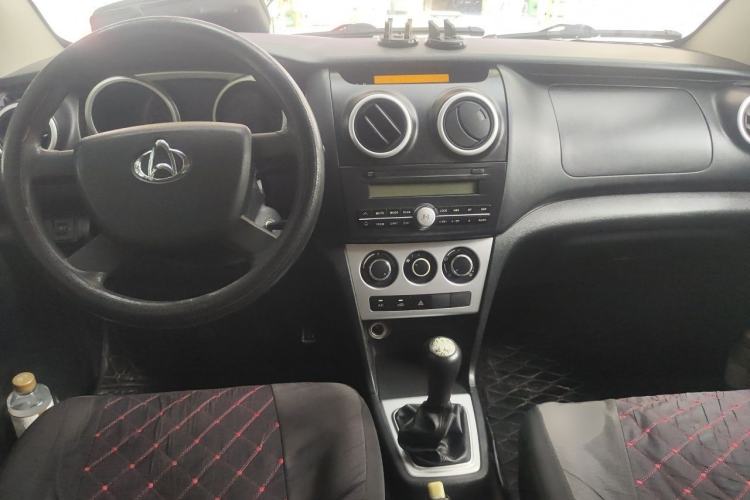 Used CHANGAN KAICHENG Ounuo S 2017 1.5L Jinouno Base Model Center Console