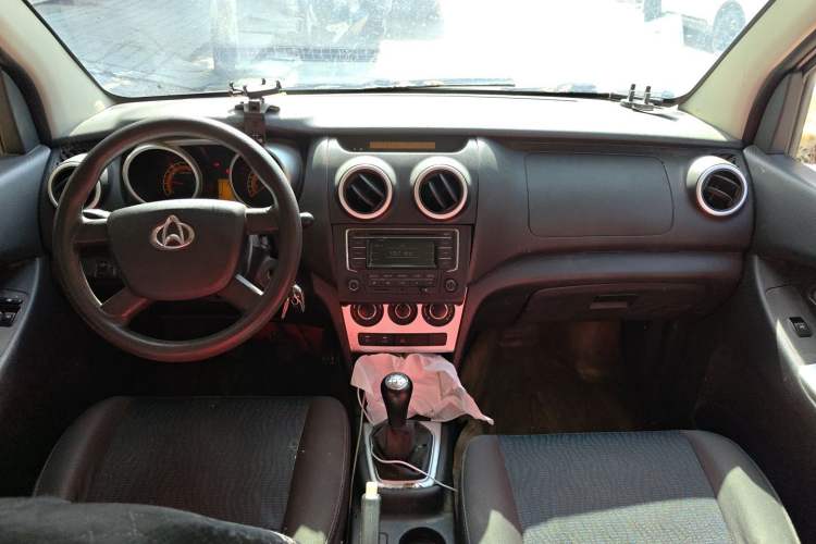 Used CHANGAN KAICHENG Ounuo S 2017 1.5L Base Version Center Console
