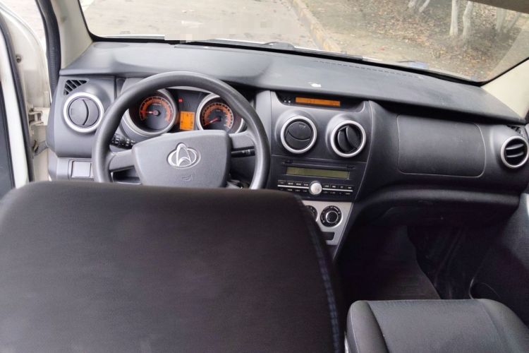 Used CHANGAN KAICHENG Ounuo S 2017 1.5L Jinouno Base Model Center Console