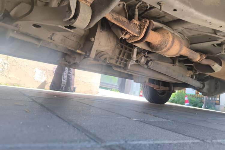 Used CHANGAN KAICHENG Ounuo S  Chassis Front Left