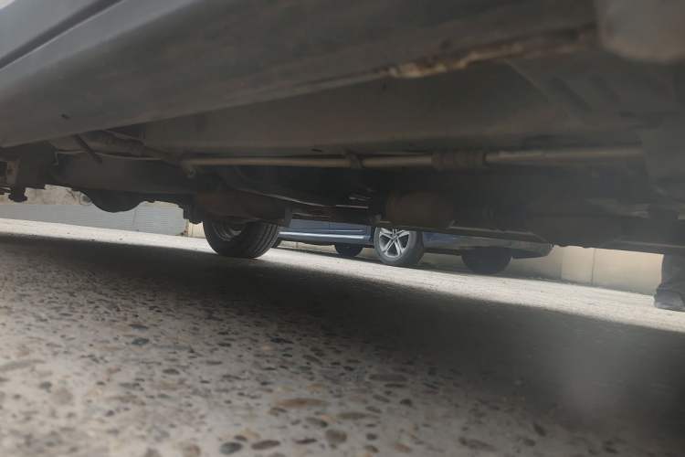 Used CHANGAN KAICHENG Ounuo S 2017 1.5L Base Version Chassis Front Right