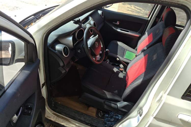 Used CHANGAN KAICHENG Ounuo S 2017 1.5L Base Version Driver Seat