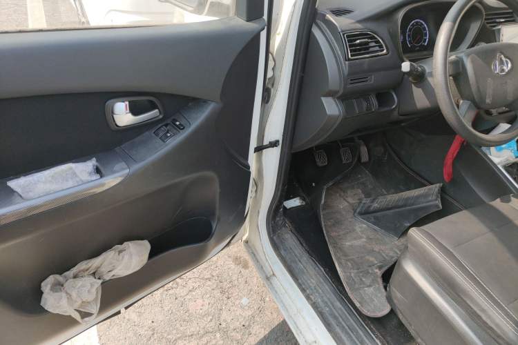 Used CHANGAN KAICHENG Ounuo S 2017 1.5L Ouno S Value Edition EA15-AB Driver Seat