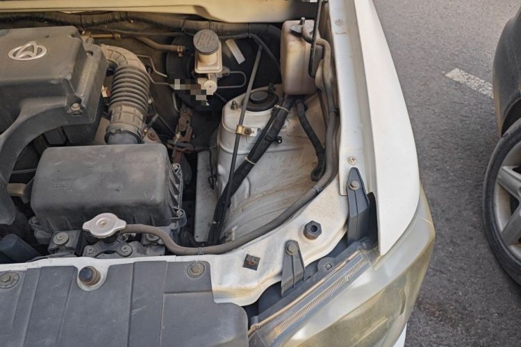 Used CHANGAN KAICHENG Ounuo S 2017 1.5L Base Version Engine Bay Left