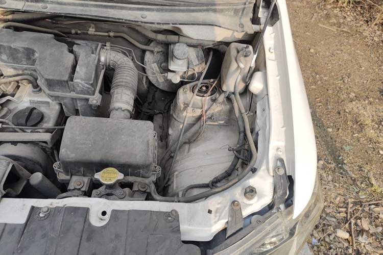 Used CHANGAN KAICHENG Ounuo S 2017 1.5L Base Version Engine Bay Left