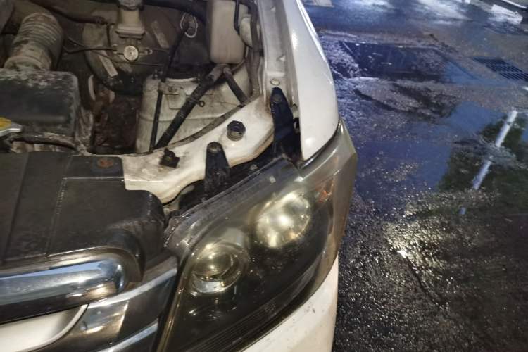 Used CHANGAN KAICHENG Ounuo S 2017 1.5L Base Version Engine Bay Left