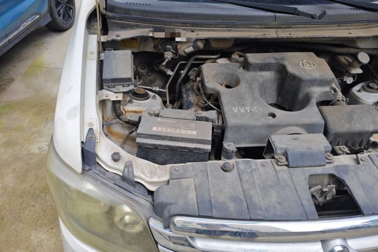 Used CHANGAN KAICHENG Ounuo S 2017 1.5L Base Version Engine Bay Right