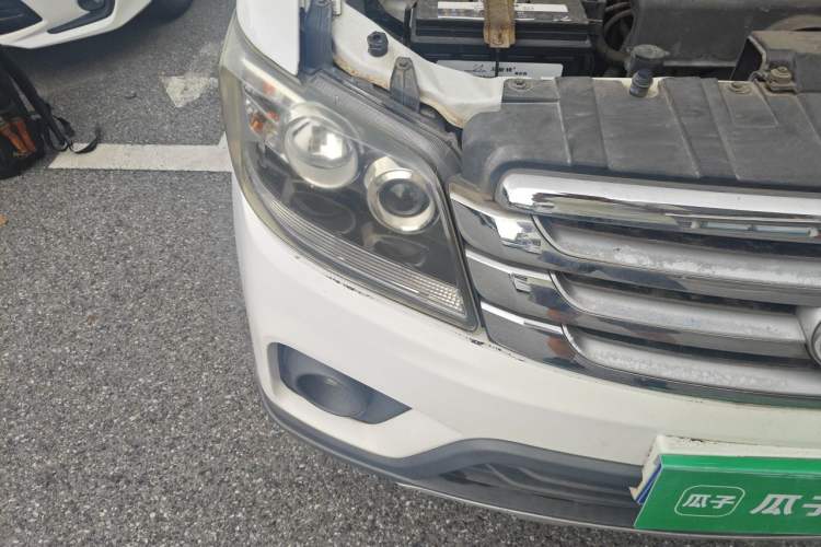 Used CHANGAN KAICHENG Ounuo S 2017 1.5L Base Version Engine Bay Right