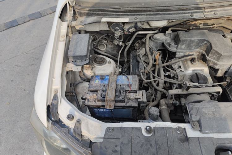 Used CHANGAN KAICHENG Ounuo S 2017 1.5L Base Version Engine Bay Right