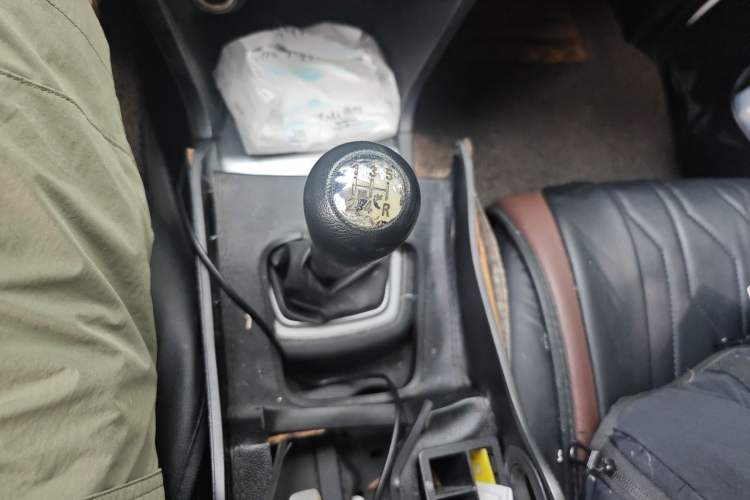 Used CHANGAN KAICHENG Ounuo S 2017 1.5L Jinouno Base Model Gear Lever