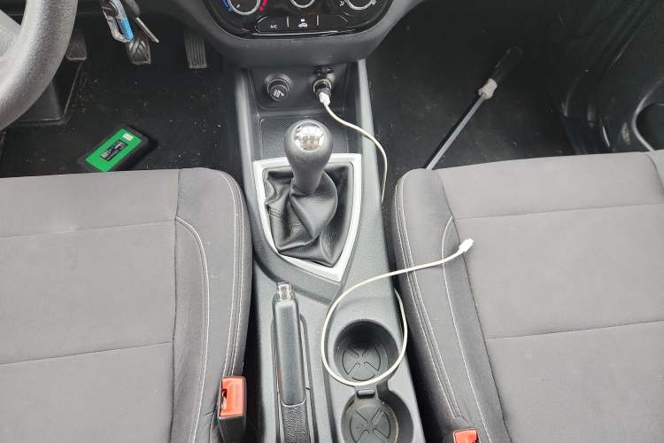 Used CHANGAN KAICHENG Ounuo S 2017 1.5L Ouno S Value Edition EA15-AB Gear Lever