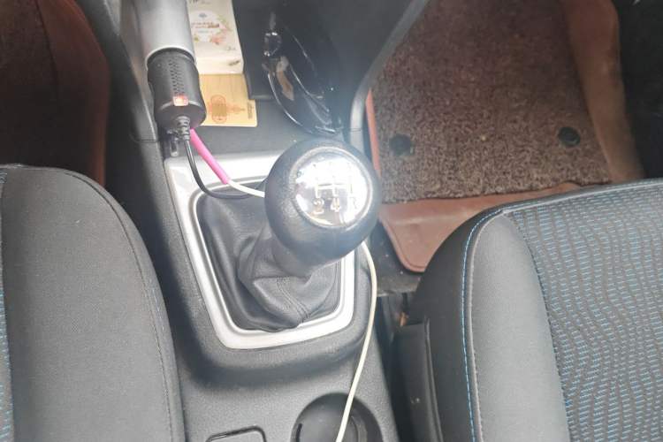Used CHANGAN KAICHENG Ounuo S 2017 1.5L Base Version Gear Lever