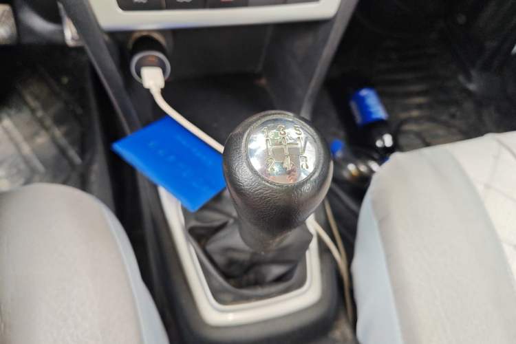 Used CHANGAN KAICHENG Ounuo S 2017 1.5L Jinouno Base Model Gear Lever