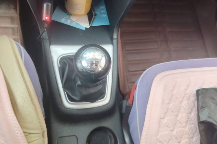 Used CHANGAN KAICHENG Ounuo S 2017 1.5L Jinouno Base Model Gear Lever