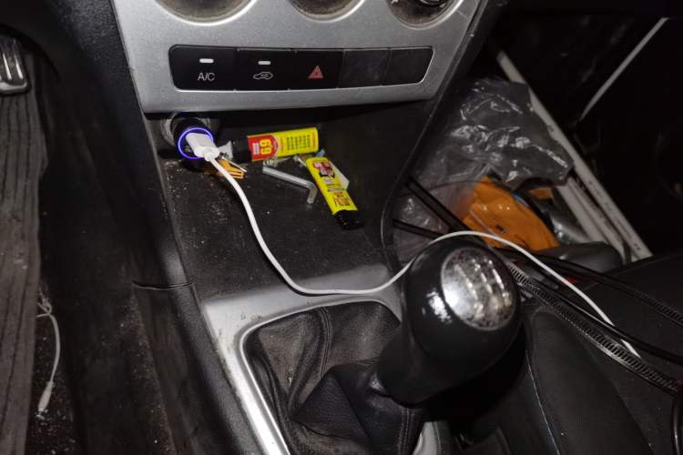Used CHANGAN KAICHENG Ounuo S 2017 1.5L Base Version Gear Lever