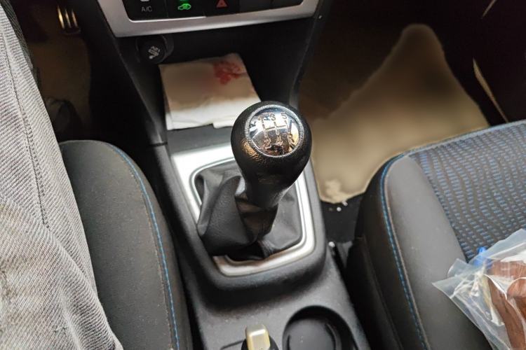 Used CHANGAN KAICHENG Ounuo S 2017 1.5L Jinouno Base Model Gear Lever