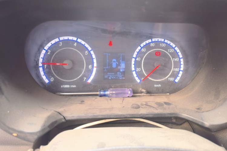Used CHANGAN KAICHENG Ounuo S 2017 1.5L Ouno S Value Edition EA15-AB Instrument Cluster