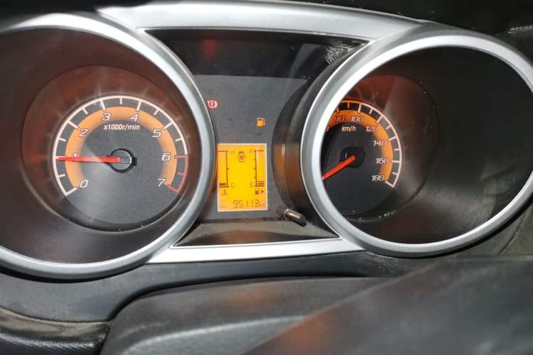 Used CHANGAN KAICHENG Ounuo S 2017 1.5L Base Version Instrument Cluster