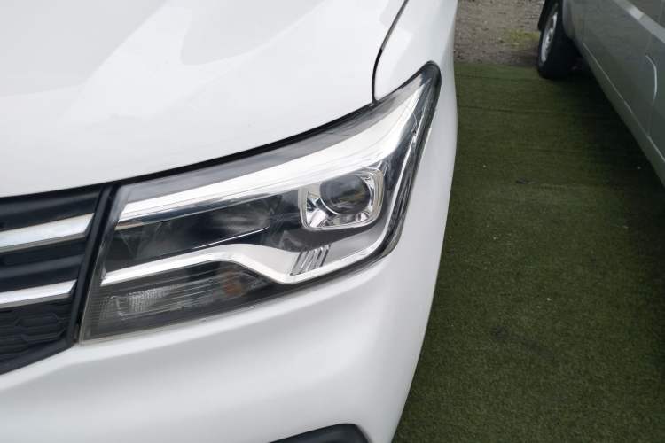 Used CHANGAN KAICHENG Ounuo S 2017 1.5L Ouno S Value Edition EA15-AB Left Front Headlight