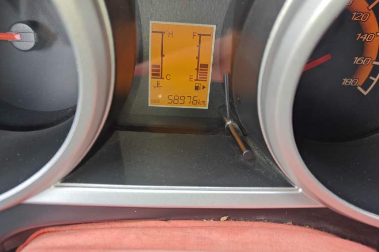 Used CHANGAN KAICHENG Ounuo S 2017 1.5L Base Version Odometer Close Up