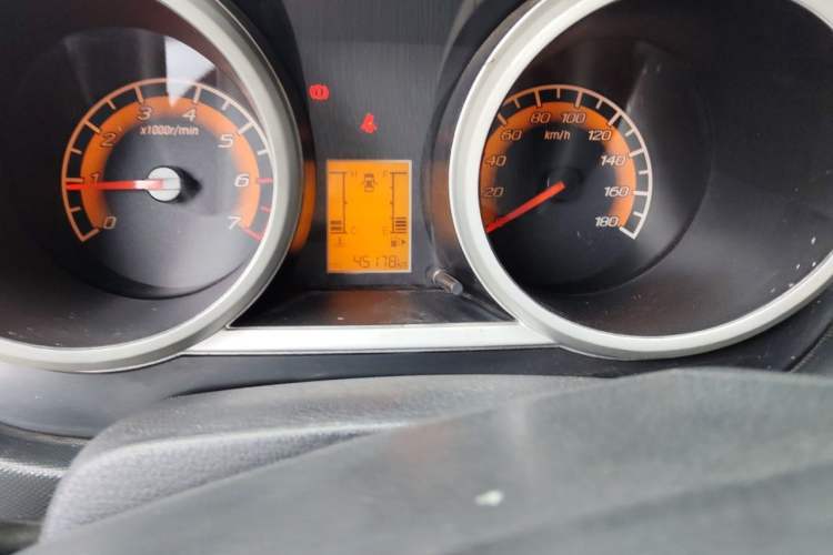 Used CHANGAN KAICHENG Ounuo S 2017 1.5L Jinouno Base Model Odometer Close Up