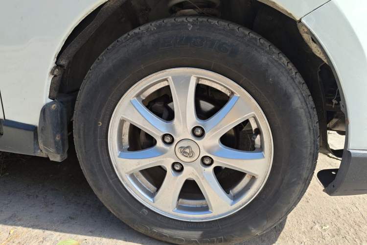Used CHANGAN KAICHENG Ounuo S 2017 1.5L Base Version Right Front Wheel Hub