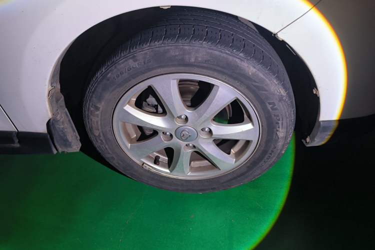 Used CHANGAN KAICHENG Ounuo S 2017 1.5L Jinouno Base Model Right Front Wheel Hub