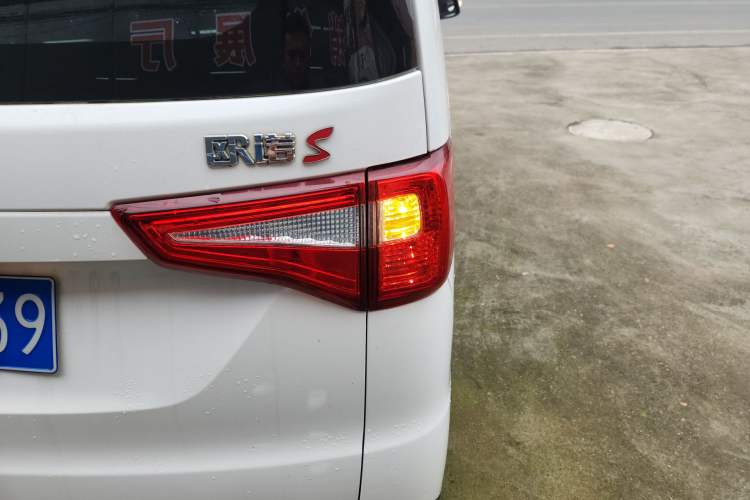 Used CHANGAN KAICHENG Ounuo S 2017 1.5L Ouno S Value Edition EA15-AB Right Rear Taillight