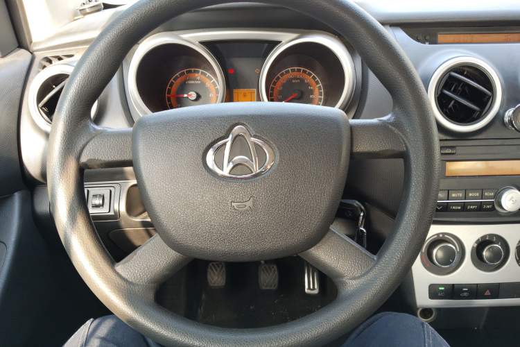 Used CHANGAN KAICHENG Ounuo S 2017 1.5L Base Version Steering Wheel