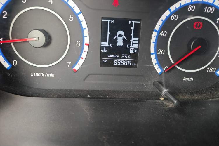 Used CHANGAN KAICHENG Ounuo S  Odometer Close Up