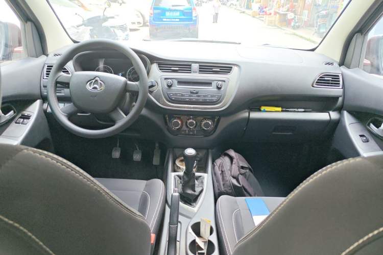 Used CHANGAN KAICHENG Ounuo S 2019 1.5L Ouno S Economy 7-Seater JL473QG Center Console