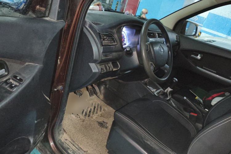 Used CHANGAN KAICHENG Ounuo S 2019 1.5L Ouno S Economy 7-Seater JL473QG Driver Seat