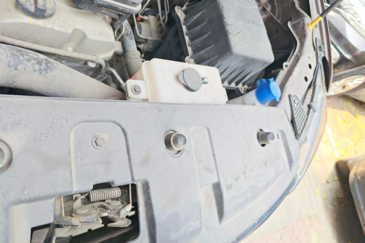 Used CHANGAN KAICHENG Ounuo S 2019 1.5L Ouno S Economy 7-Seater JL473QG Engine Bay Left