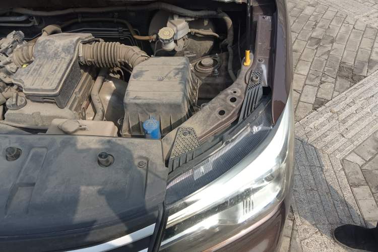 Used CHANGAN KAICHENG Ounuo S 2019 1.5L Ouno S Standard Model China VI JL473QG Engine Bay Left