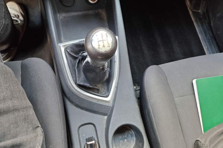 Used CHANGAN KAICHENG Ounuo S 2019 1.5L Ouno S Standard Model China VI JL473QG Gear Lever