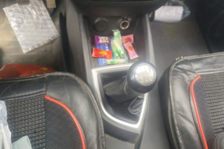Used CHANGAN KAICHENG Ounuo S 2019 1.5L Ouno S Standard Model China VI JL473QG Gear Lever
