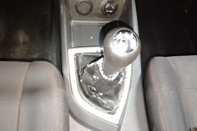 Used CHANGAN KAICHENG Ounuo S 2019 1.5L Ouno S Standard Model China VI JL473QG Gear Lever