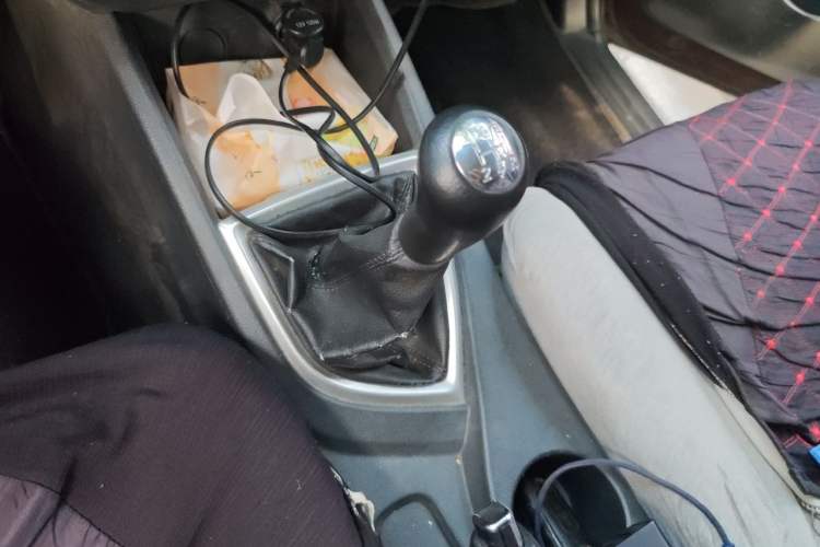 Used CHANGAN KAICHENG Ounuo S 2019 1.5L Ouno S Standard Model China VI JL473QG Gear Lever