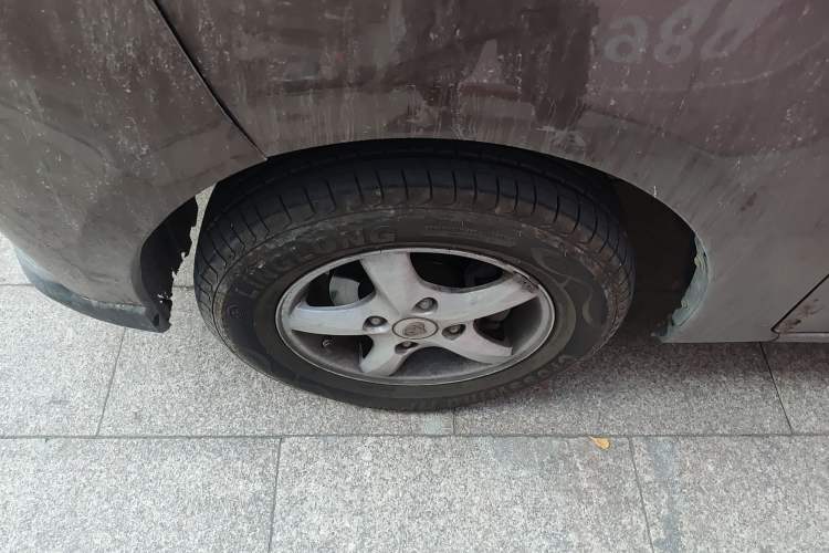 Used CHANGAN KAICHENG Ounuo S 2019 1.5L Ouno S Standard Model China VI JL473QG Left Front Wheel Hub