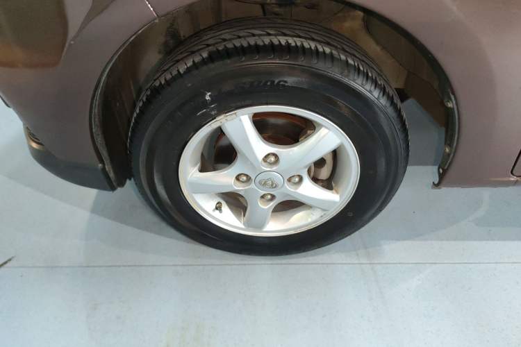 Used CHANGAN KAICHENG Ounuo S 2019 1.5L Ouno S Standard Model China VI JL473QG Left Front Wheel Hub